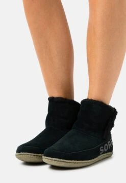 Sorel Nakiska Bootie - Classic Ankle Boots - Black/Sage