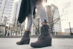 Sorel Joan Of Arctic II Wedge II Boots - Women's|-|Bottes à Semelles Compensées Joan Of Arctic II - Femme -Sorel Sales Store SRL 1808561 7E 7ELifestyle 20Two 1