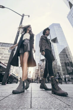 Sorel Emelie Conquest Boots - Women's|-|Bottes Emelie Conquest - Femme -Sorel Sales Store SRL 1809021 7E 7ELifestyle 20Seven