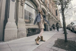 Sorel Emelie Foldover Boots - Women's|-|Bottes Emelie Foldover Femme -Sorel Sales Store SRL 1809031 7E 7ELifestyle 20Three d1d96890 d578 4ca4 ac2b f8ddfec47217