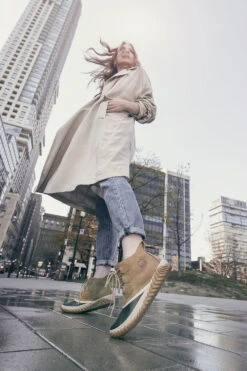 Sorel Out N About Plus Boots - Women's|-|Bottes Out N About Plus - Femme -Sorel Sales Store SRL 1809121 7E 7ELifestyle 20Seven