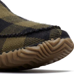 Sorel Dude Moc Textile Tartan Slipper - Men's|-|Pantoufles Avec Textile à Motif Tartan Sorel Dude Moc - Homme -Sorel Sales Store SRL 1832181 7EBlack 20Green 20Plaid 7EDetail