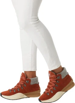 Sorel Out N About III Conquest Waterproof Boot - Women's|-|Bottes Imperméables Out N About III Conquest - Femme -Sorel Sales Store SRL 1978811 7E 7EDetail 20Warp 20Red 20 20Chalk