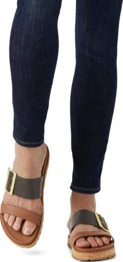 Sorel Roaming™ Slide - Women's|-|Sandale Roaming™ - Femme 25 Sorel Roaming™ Slide - Women's|-|Sandale Roaming™ - Femme -Sorel Sales Store SRL 1985701 7E 7EFront1 20Velvet 20Tan 40e3ac8f 8320 4c5a b80c aea6c17906ce