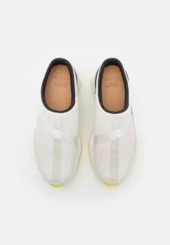 Sorel Kinetic Impact Ii - Slip-Ons 13 Sorel Kinetic Impact Ii - Slip-Ons -Sorel Sales Store b8691e3448d545769a847d923a85f096